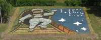 A cosmonaut made of flowers
© 2006 Stanislav Ogryzkov