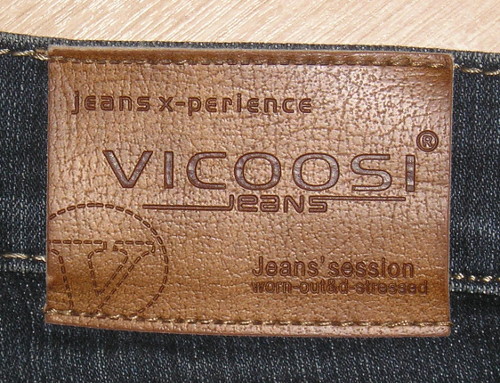 Джинсы Vicoosi