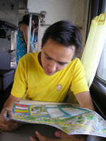 2007.07.10 Learing the just-bought map of Sochi.