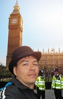2014.04.17 London. Me in an English bowler hat, bobbies and Big Ben in the background.