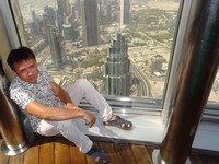А вид с Бурдж Халифы со мной сидящим уже был? нет? Тогда вот он! 😊