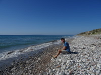 2019.06.04 On a wild beach of the Aegean Sea washing the Rhodes.