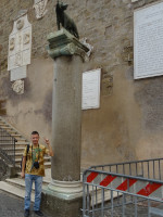 2019.10.03 I was a little bit surprised by the modest size of the monument of the Capitoline Wolf (Lupa Capitolina) who milked the founders of Rome, twin brothers Romulus and Remus.