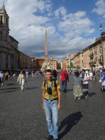 2019.10.03 At Navona Square (Piazza Navona) with an Egyptian obelisk (81 – 96 years) standing in its middle with the Fountain of 4 Rivers (Fontana dei Quattro Fiumi, 1647 – 1651).