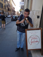 2019.10.04 I'm not sure if Gelateria dei Gracchi is the best ice cream cafe in Rome but their ice cream is definitely yum-yum!.. 😊
