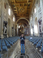 2019.10.05 Inside the discreet but stately Cathedral of Saint John the Baptist in the Lateran (Basilica di San Giovanni in Laterano).