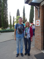 2019.10.06 Russian and Polka are “brothers” (more precisely, “brother” and “sister”) forever. :-) With a Russian-speaking Polish woman after her wonderful excursion in the underground catacombs of Saint Callisto (Catacombe di San Callisto).