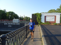 2021.07.11 At the entrance to Petrovsky Dock (1752) in full growth.