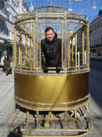 2022.03.16 The “carriage driver” of the “Golden” Tram on Bolshaya Pokrovskaya Street in Nizhny Novgorod (Russia), the front view when the carriage itself is almost invisible.